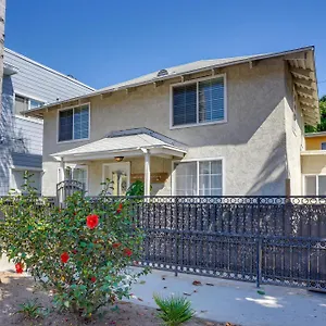 Fully Remodeled Downtown Long Home! Long Beach